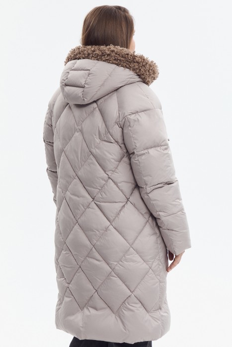 зимнее пальто с капюшоном по цене 7900 руб вид справа