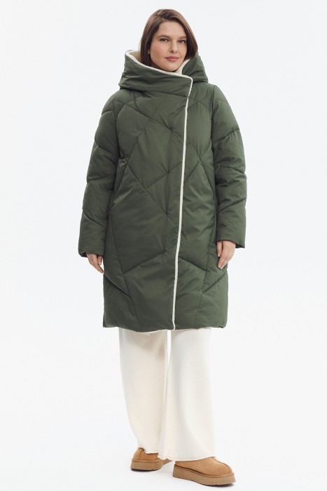 зимнее пальто с капюшоном от бренда снежная королева вид слева