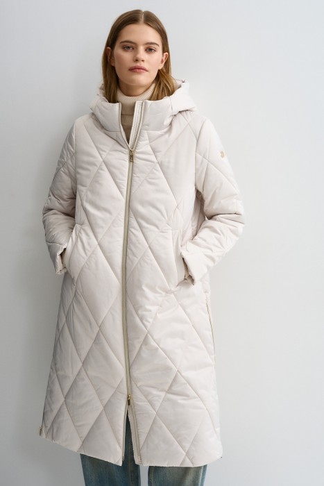 зимнее пальто с капюшоном от бренда снежная королева вид слева