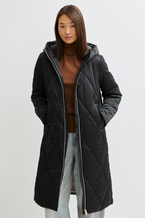 зимнее пальто с капюшоном из россии вид сбоку