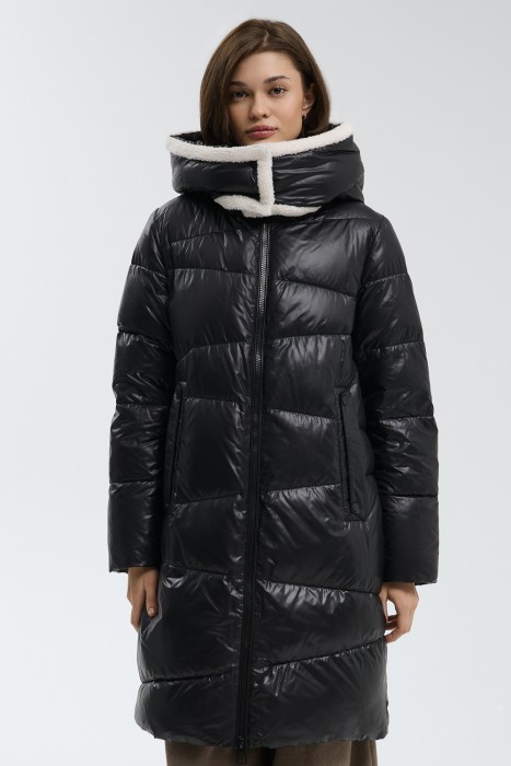 зимнее пальто с капюшоном от бренда снежная королева вид слева