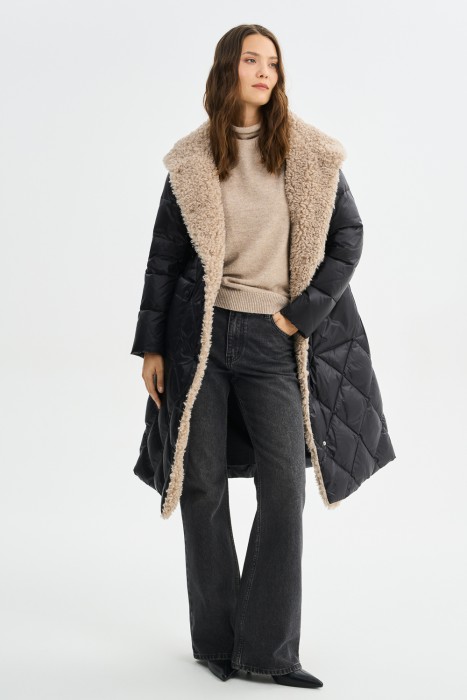 зимнее пальто с меховой отделкой из россии вид сбоку