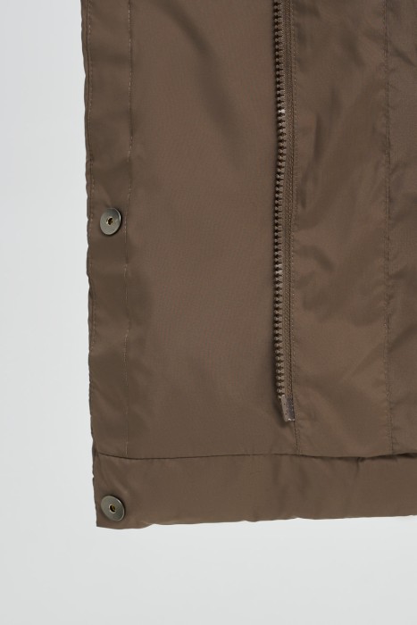 зимнее пальто с меховой отделкой из россии вид сбоку