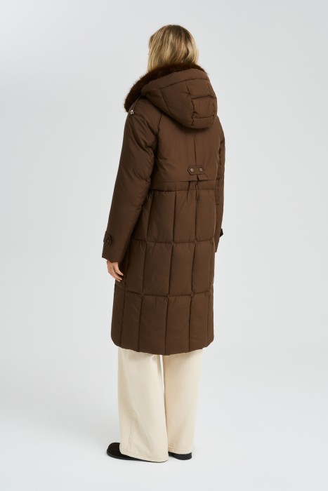 зимнее пальто с меховой отделкой по цене 7740 руб вид справа