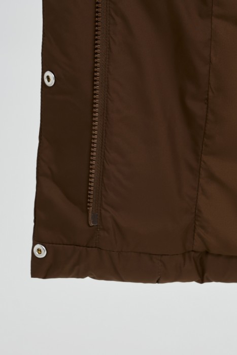 зимнее пальто с меховой отделкой из россии вид сбоку