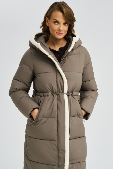 зимнее пальто с меховой отделкой 782585003 фотография