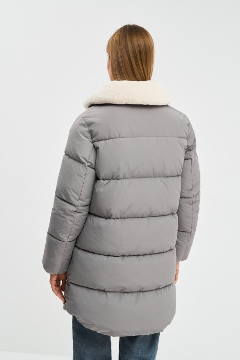 зимнее пальто с меховой отделкой по цене 2920 руб вид справа