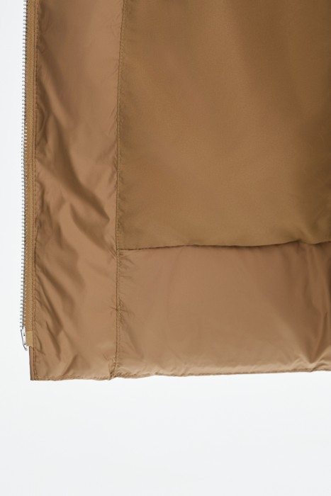 зимнее пальто с меховой отделкой из россии вид сбоку