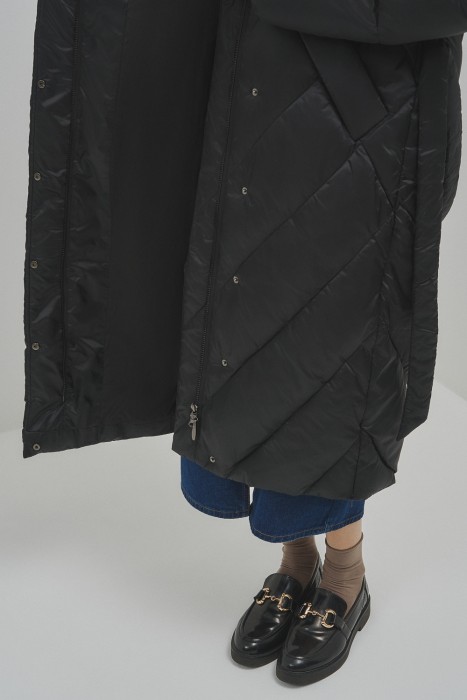 зимнее пальто с отделкой меховой тканью из россии вид сбоку