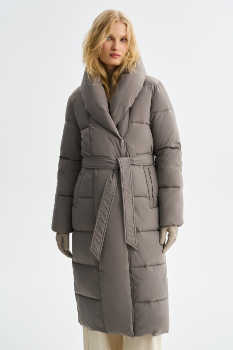 зимнее пальто с поясом от бренда снежная королева вид слева