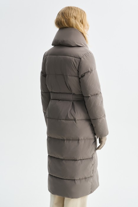 зимнее пальто с поясом по цене 5860 руб вид справа