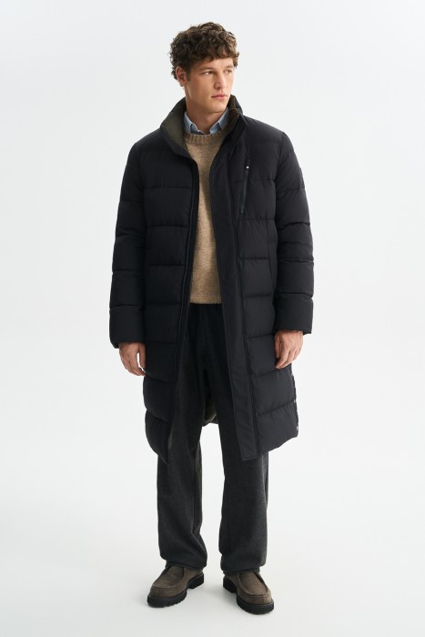 зимнее пальто из россии вид сбоку