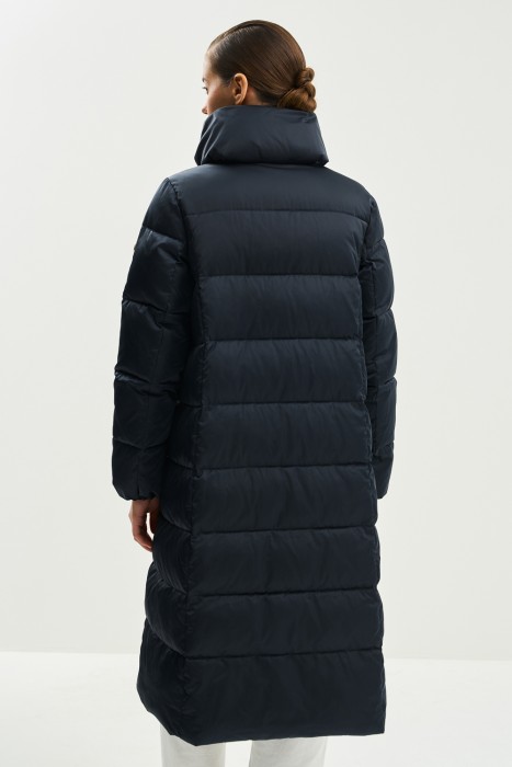 зимнее пальто по цене 7190 руб вид справа