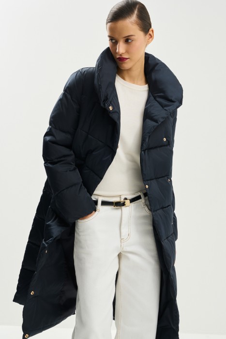 зимнее пальто из россии вид сбоку