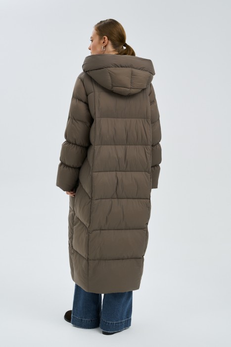 зимнее стеганое пальто с капюшоном по цене 11080 руб вид справа