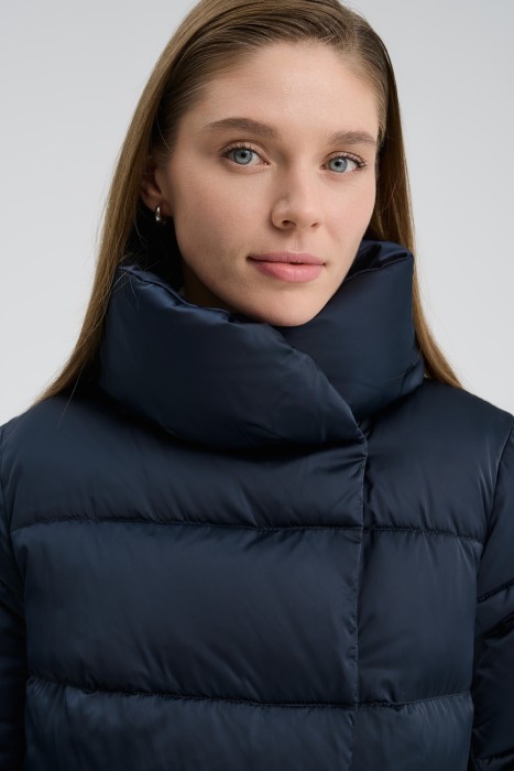 зимнее стеганое пальто из россии вид сбоку