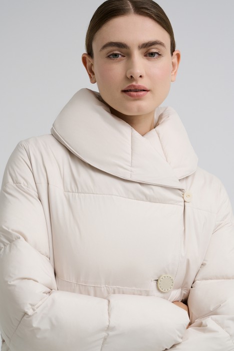 зимнее стеганое пальто из россии вид сбоку