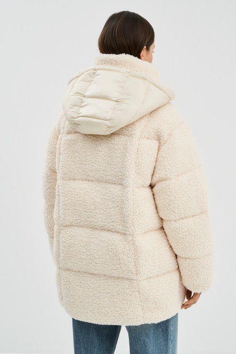 зимняя куртка из трикотажа букле по цене 6920 руб вид справа