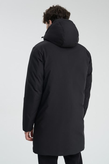 зимняя куртка с капюшоном из россии вид сбоку