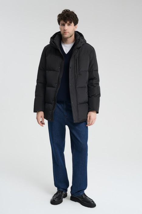 зимняя куртка с капюшоном из россии вид сбоку