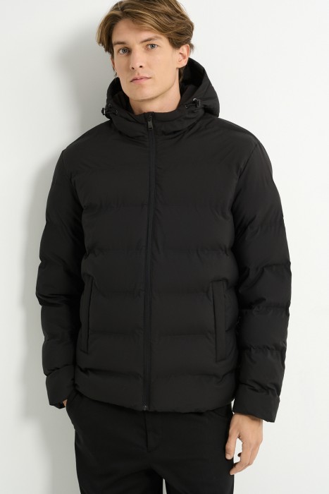 зимняя куртка с капюшоном от бренда снежная королева вид слева