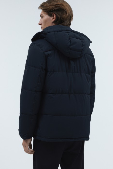 зимняя куртка с капюшоном по цене 3820 руб вид справа