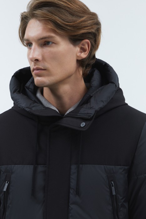 зимняя куртка с капюшоном из россии вид сбоку