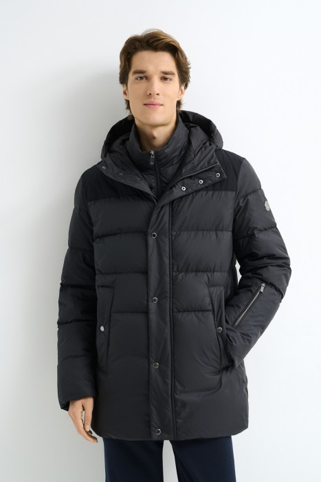 зимняя куртка с капюшоном от бренда снежная королева вид слева