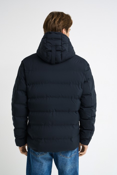 зимняя куртка с капюшоном по цене 4400 руб вид справа