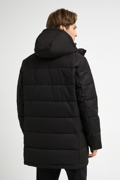 зимняя куртка с капюшоном по цене 5620 руб вид справа