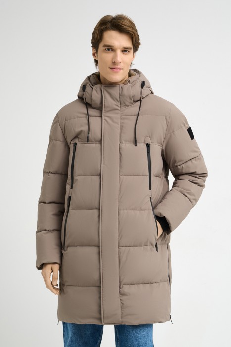 зимняя куртка с капюшоном от бренда снежная королева вид слева