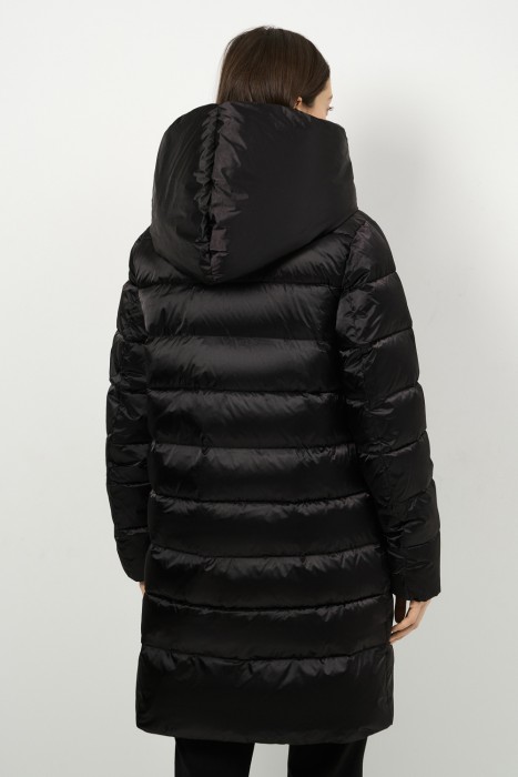 зимняя куртка с капюшоном по цене 11650 руб вид справа