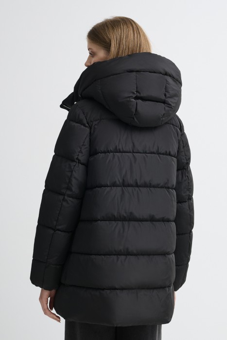 зимняя куртка с капюшоном по цене 4400 руб вид справа