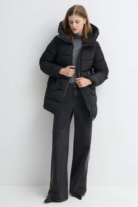 зимняя куртка с капюшоном из россии вид сбоку