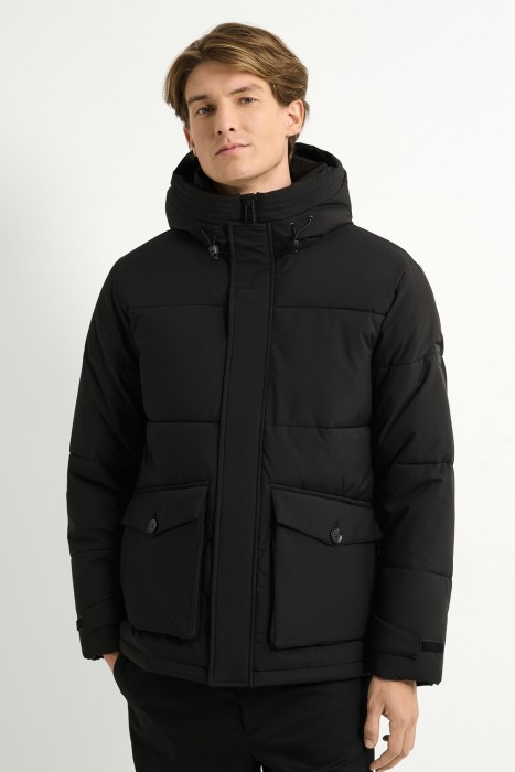 зимняя куртка с капюшоном от бренда снежная королева вид слева