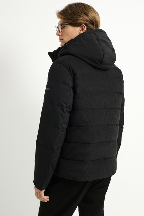 зимняя куртка с капюшоном по цене 8150 руб вид справа