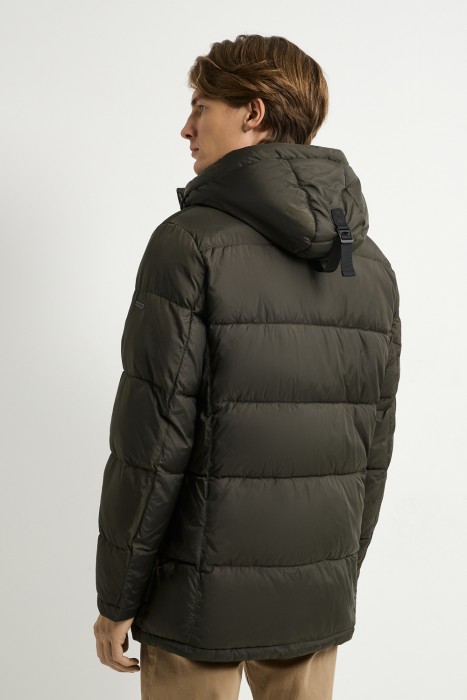 зимняя куртка с капюшоном по цене 4480 руб вид справа