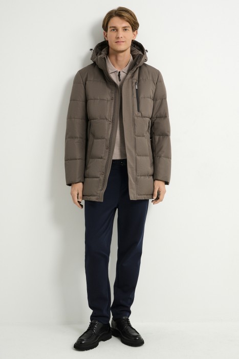 зимняя куртка с капюшоном из россии вид сбоку