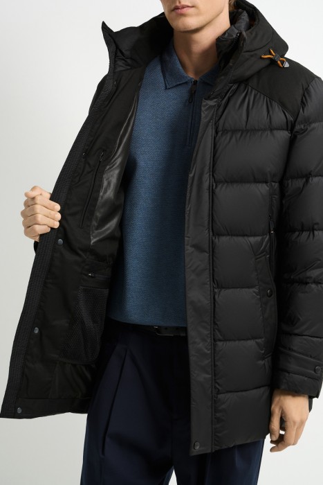 зимняя куртка с капюшоном из россии вид сбоку