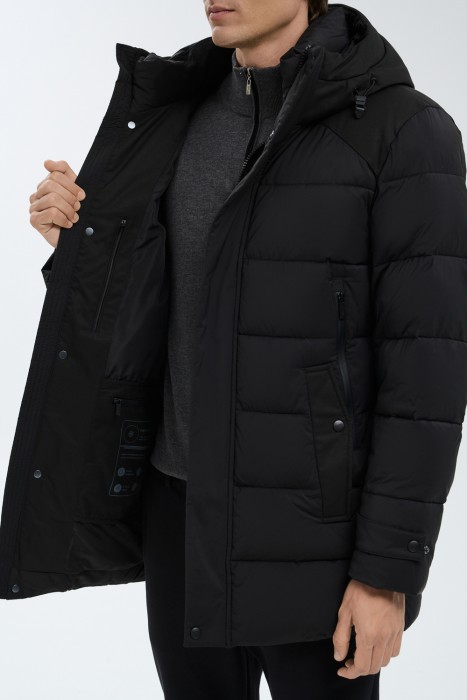 зимняя куртка с капюшоном по цене 5000 руб вид справа