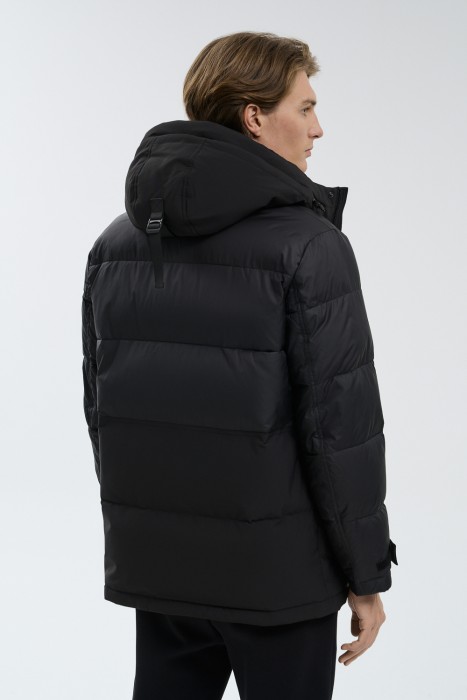 зимняя куртка с капюшоном по цене 4770 руб вид справа