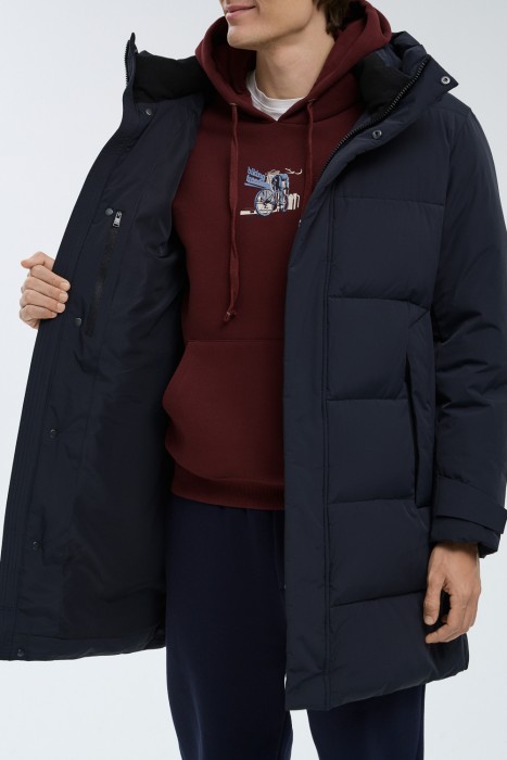 зимняя куртка с капюшоном из россии вид сбоку