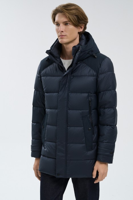 зимняя куртка с капюшоном от бренда снежная королева вид слева