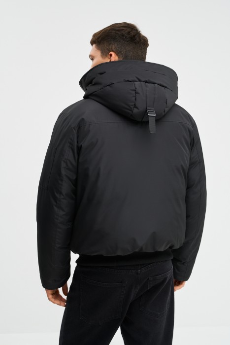 зимняя куртка с капюшоном по цене 3660 руб вид справа