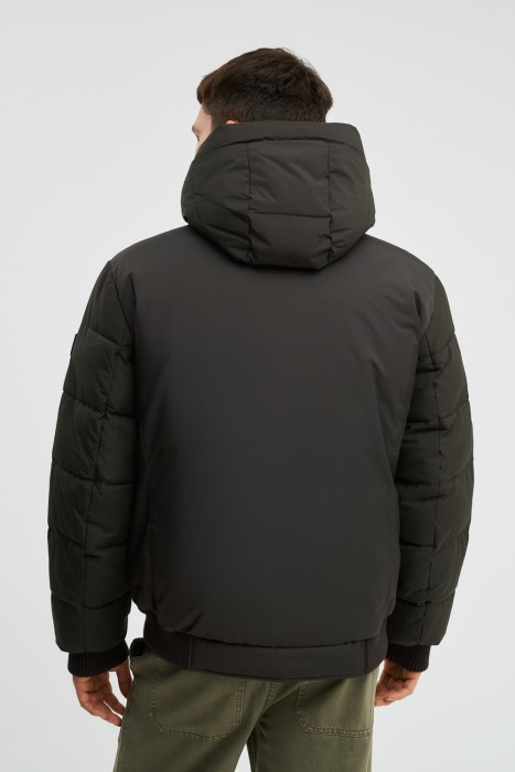 зимняя куртка с капюшоном по цене 6110 руб вид справа