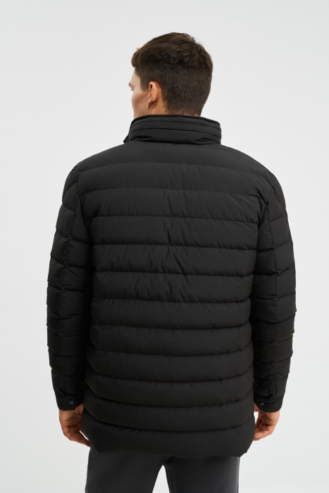 зимняя куртка с капюшоном по цене 2630 руб вид справа