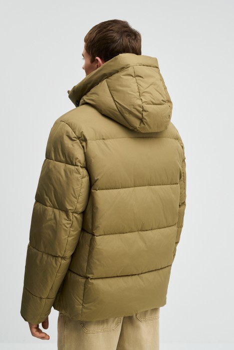 зимняя куртка с капюшоном по цене 5940 руб вид справа