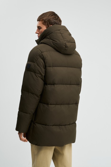 зимняя куртка с капюшоном по цене 5350 руб вид справа