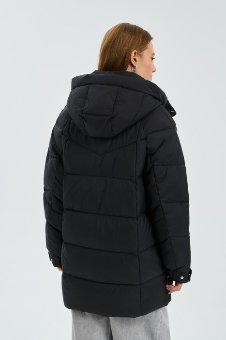 зимняя куртка с капюшоном по цене 8960 руб вид справа