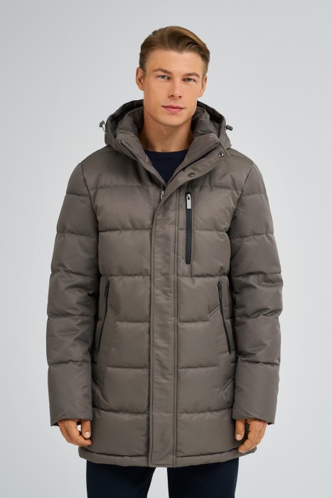 зимняя куртка с капюшоном от бренда снежная королева вид слева